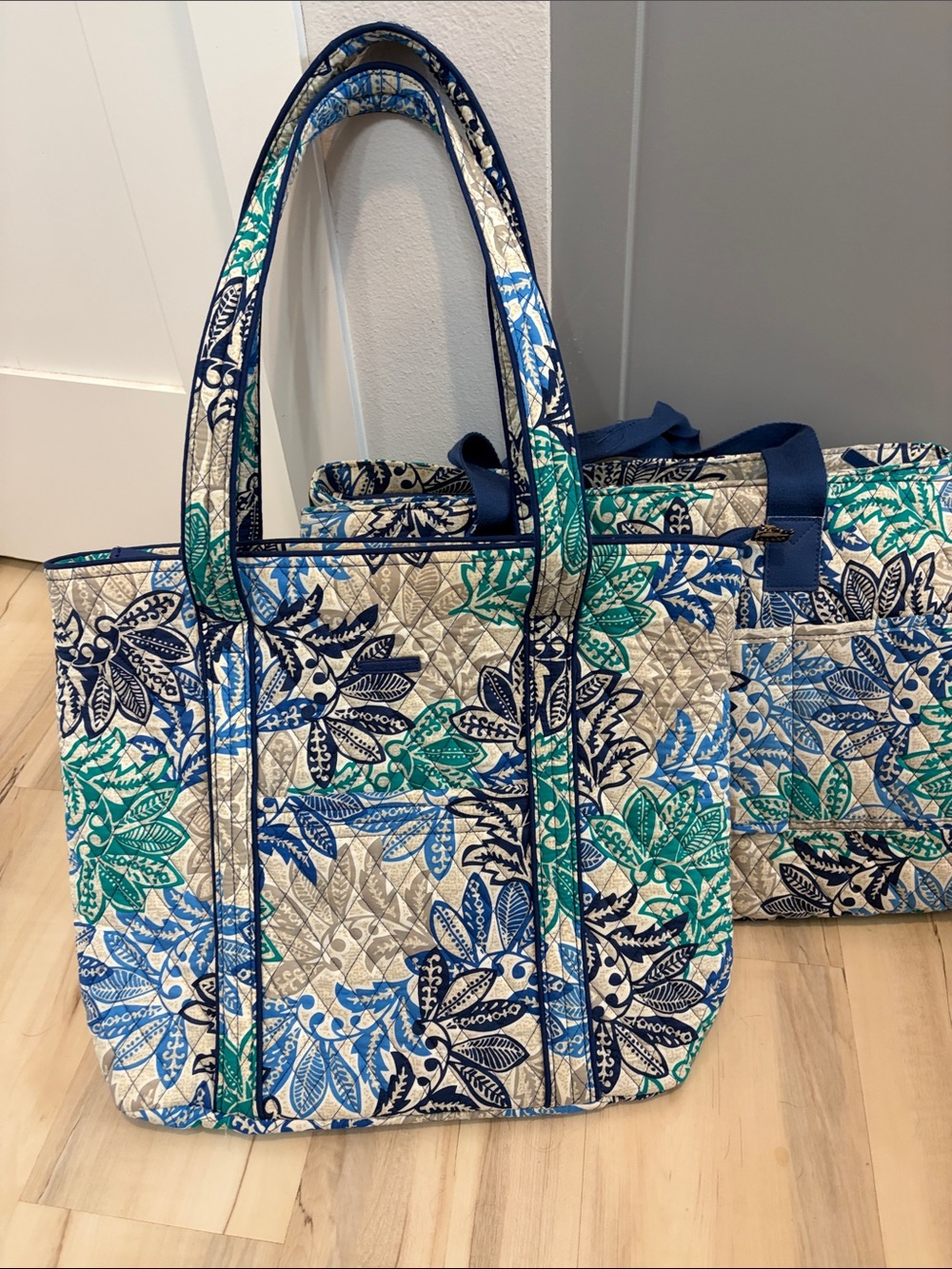 Set of Vera Bradley Quilted Floral Tote and duffles in Navy, Teal & Cream